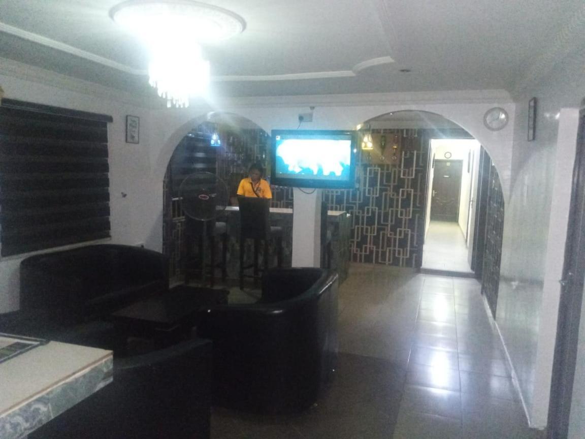 Staycation Suites And Apartment Lagos Exteriér fotografie