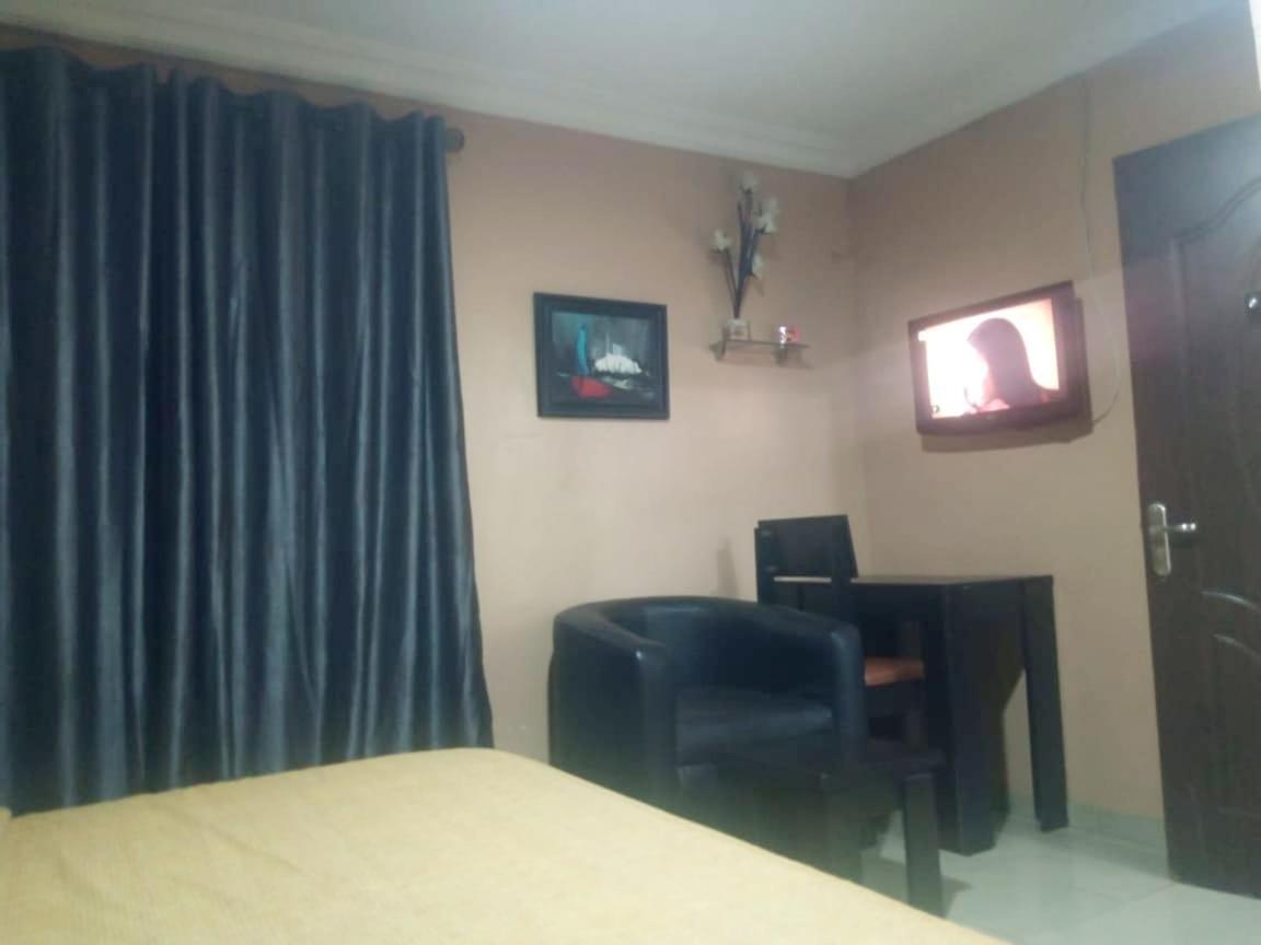 Staycation Suites And Apartment Lagos Exteriér fotografie