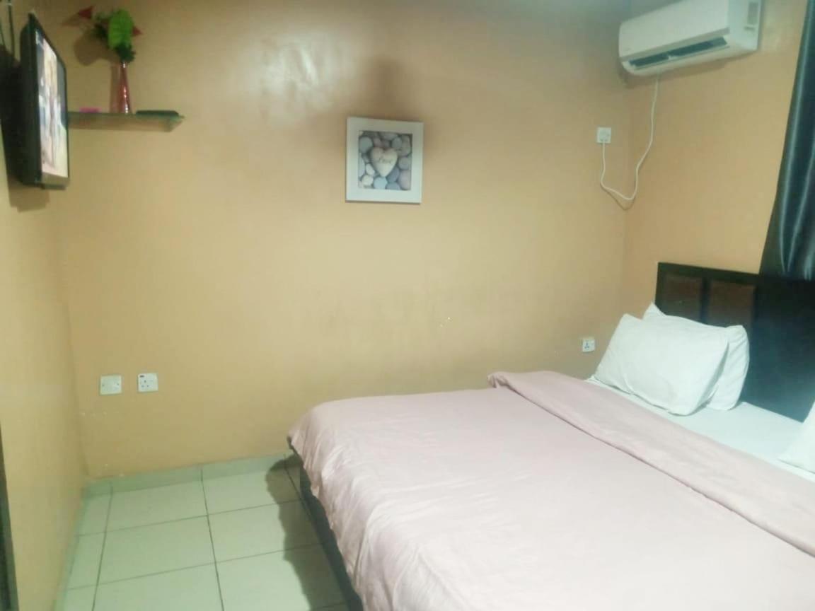 Staycation Suites And Apartment Lagos Exteriér fotografie