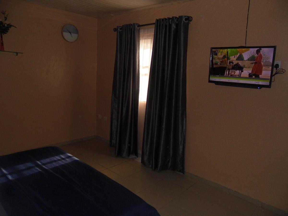 Staycation Suites And Apartment Lagos Exteriér fotografie