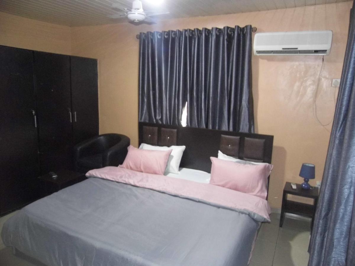 Staycation Suites And Apartment Lagos Exteriér fotografie